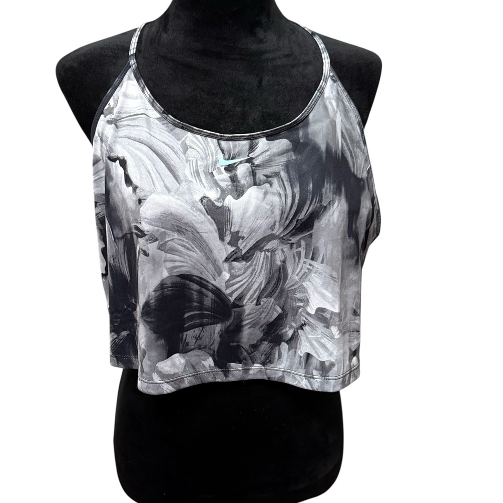 NWT Nike Women's One Dri-FIT Cropped Printed Tank Top Size XL.